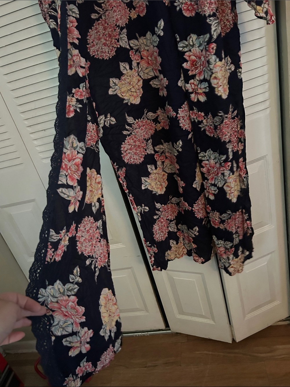 Angie Navy Floral Long Cardigan with Pink & Cream Blooms Size M - Picture 4 of 5